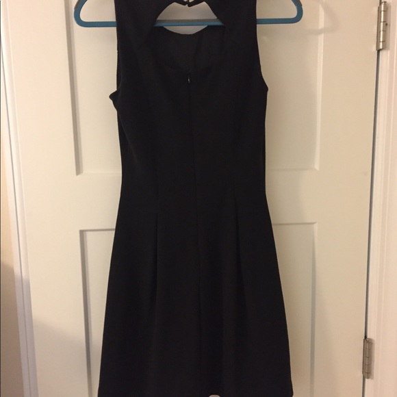 Elle little black dress - Picture 6 of 8